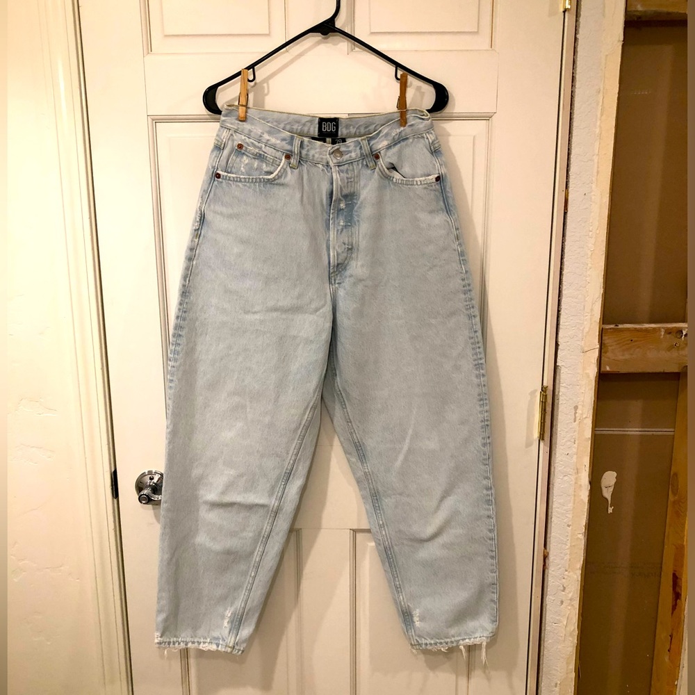 UO High-Rise Carrot Jeans